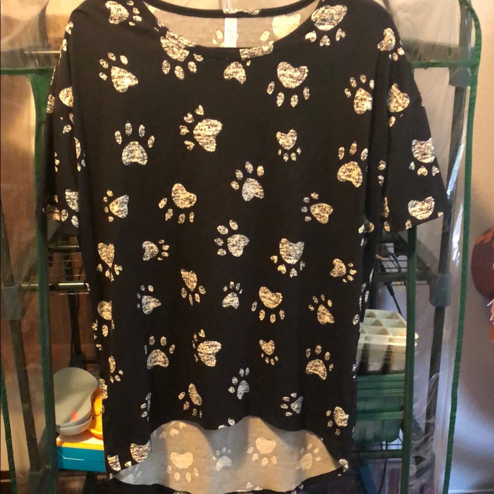 Black Paw Print T-Shirt- LuLaRoe